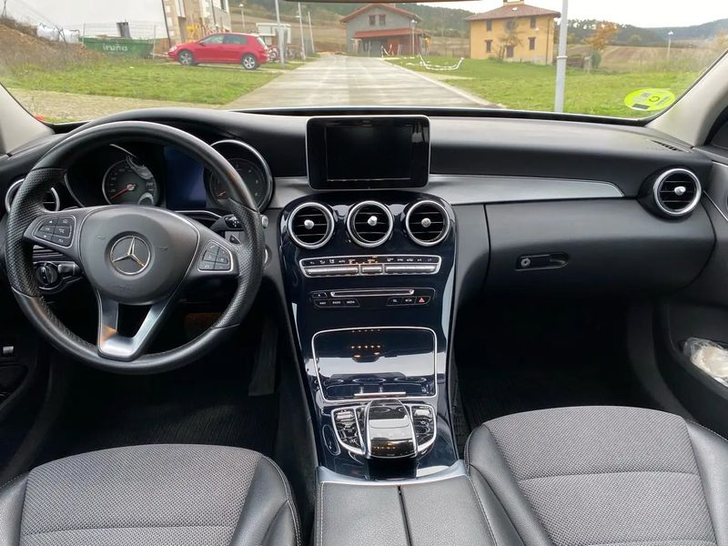 Mercedes-Benz C • 2015 • 148,000 km 5