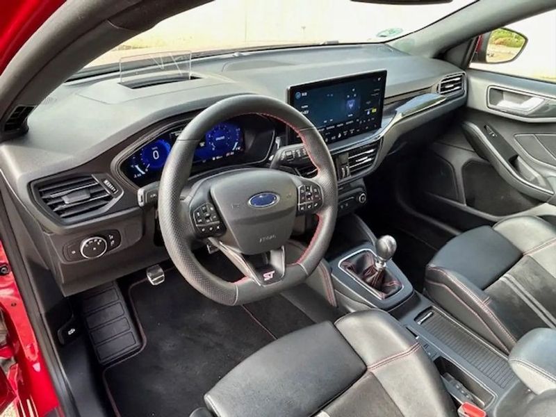 Ford Focus • 2023 • 30,000 km 11