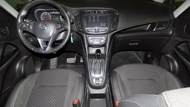 Opel Zafira • 2019 • 45,334 km 2