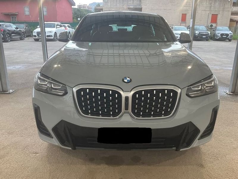 BMW X4 • 2023 • 7,701 km 1