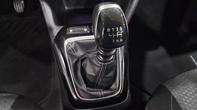 Opel Corsa • 2024 • 25,466 km 5