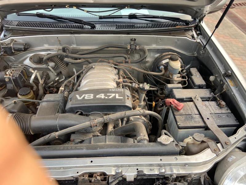 Toyota Sequoia • 2006 • 130,000 km 7