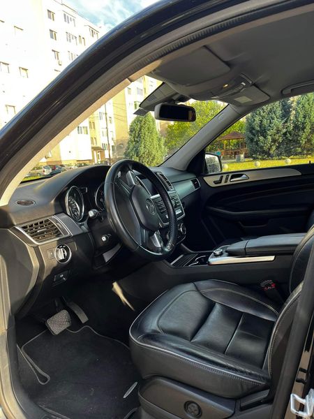 Mercedes-Benz ML350 • 2013 • 329,000 km 5
