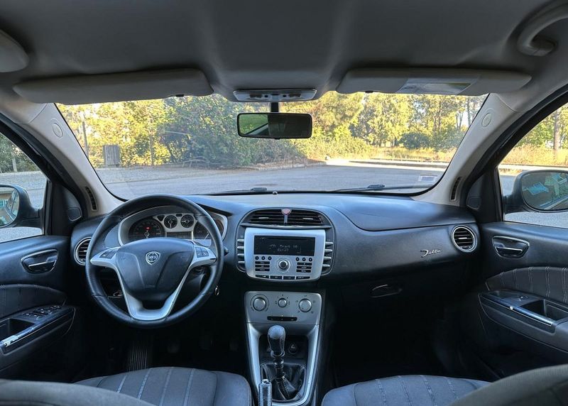 Lexus ES 330 • 2008 • 200,000 km 4