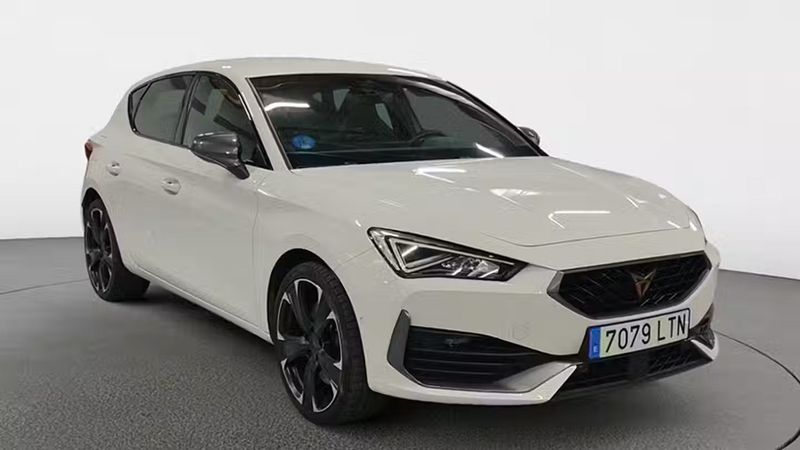 Seat Leon • 2021 • 26,143 km 1