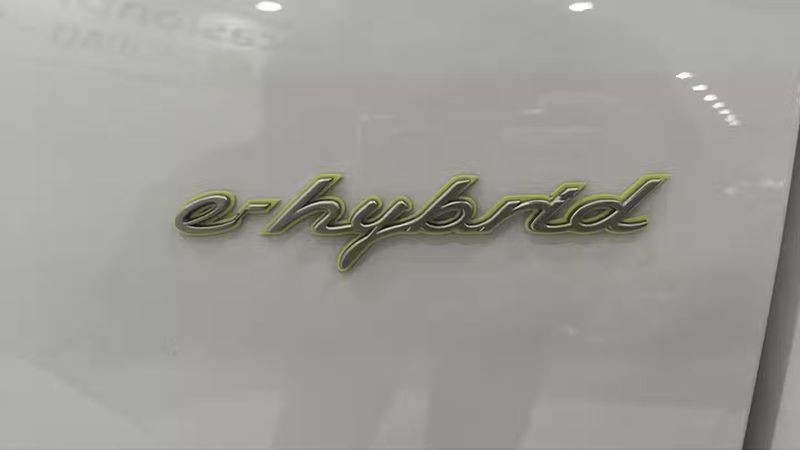 Porsche Cayenne Coupe • 2023 • 75,654 km 5