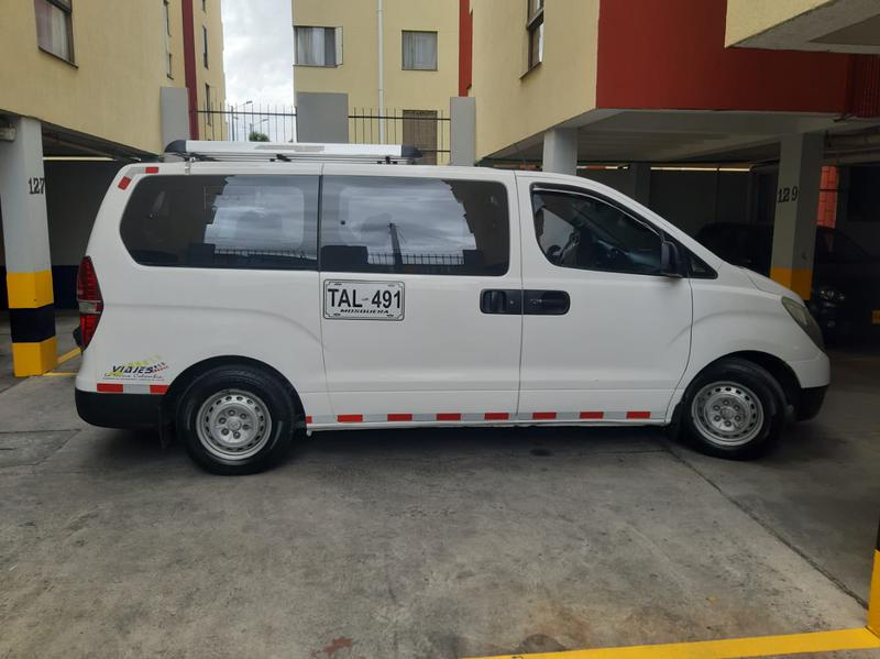 Hyundai  • 2013 • 135,000 km 6