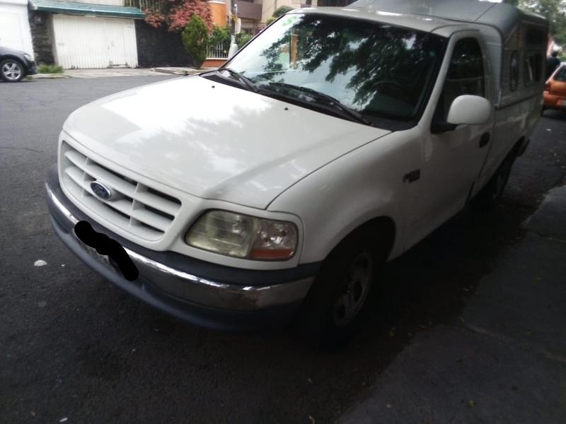 Ford 350 • 2005 • 150 km 2