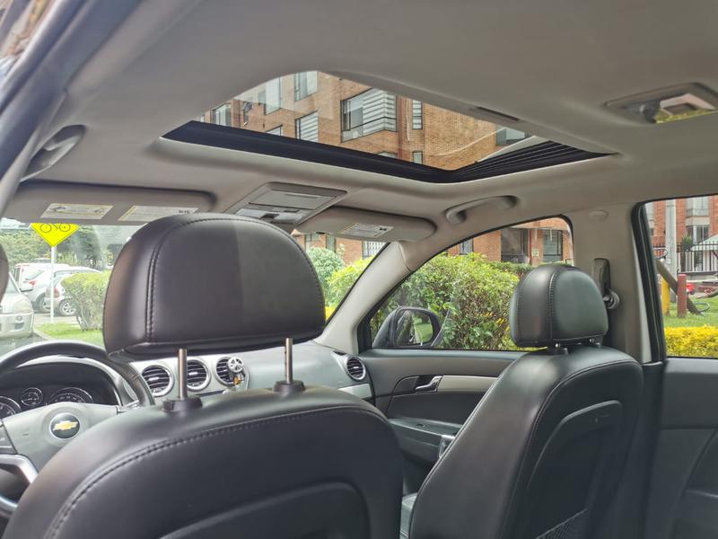 Chevrolet Captiva Sport • 2010 • 98,115 km 9