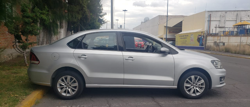 Volkswagen Vento • 2016 • 57,000 km 7