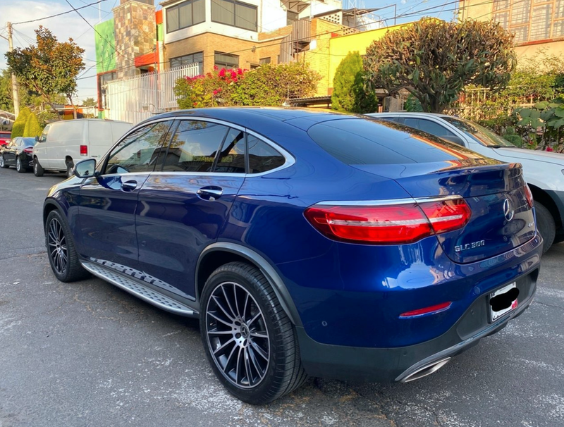 Mercedes-Benz GLC • 2019 • 21,500 km 11
