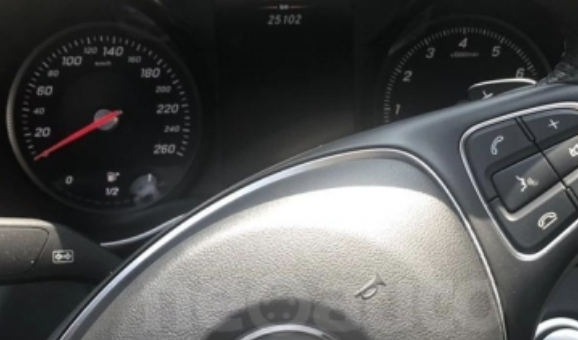 Mercedes-Benz C • 2017 • 26,000 km 3