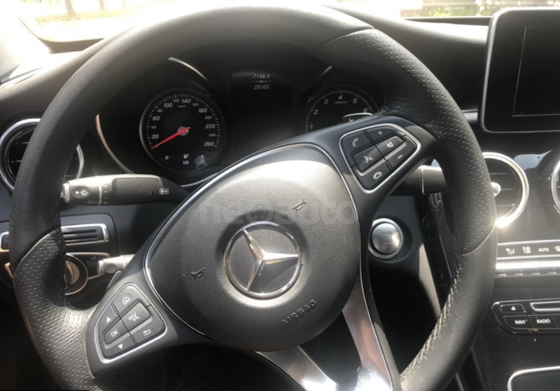 Mercedes-Benz C • 2017 • 26,000 km 6