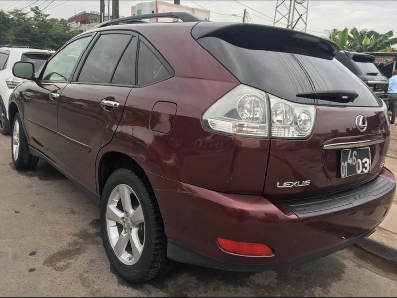 Lexus RX • 2009 • 75,000 km 2