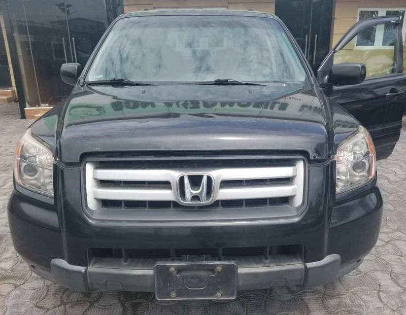 Honda Pilot • 2008 • 1,320 km 1