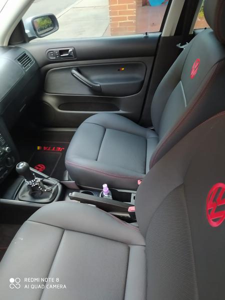 Volkswagen Jetta • 2014 • 35,000 km 12