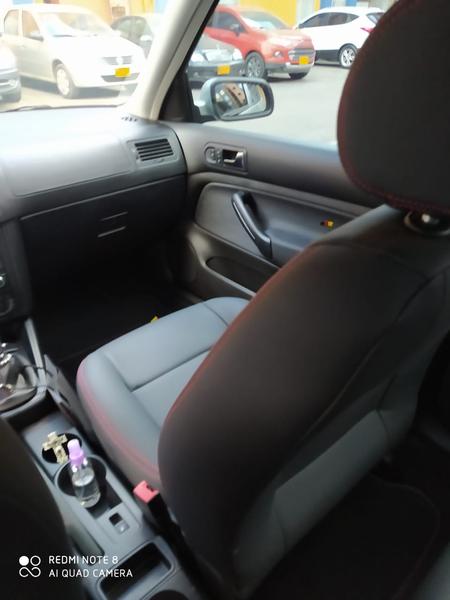 Volkswagen Jetta • 2014 • 35,000 km 3