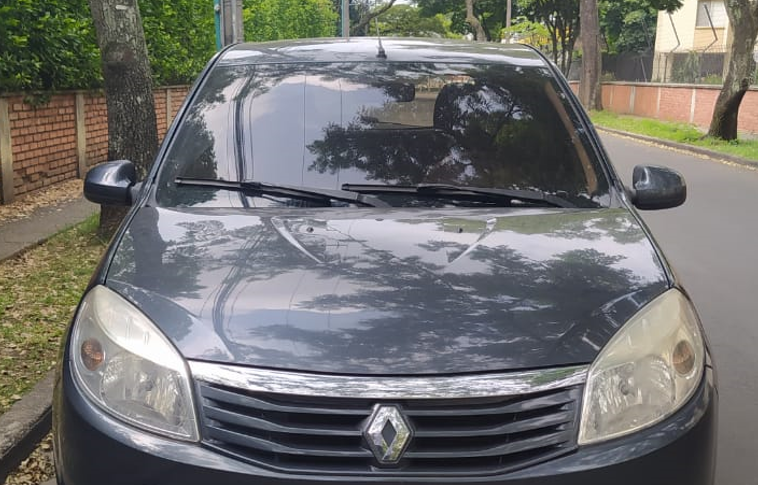 Renault Sandero • 2011 • 114,000 km 5