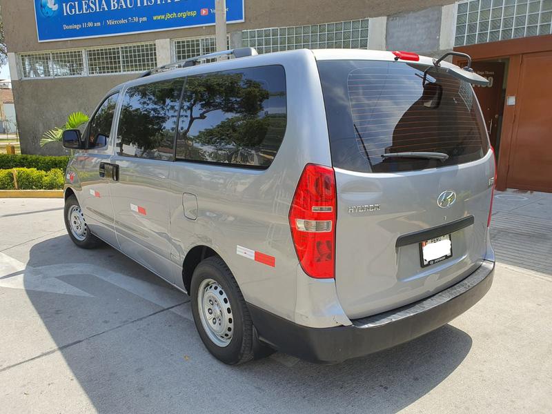 Hyundai H1 Bus • 2012 • 109,000 km 8