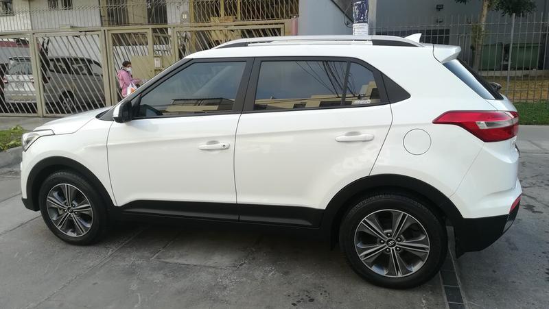 Hyundai Accent • 2016 • 33,000 km 6