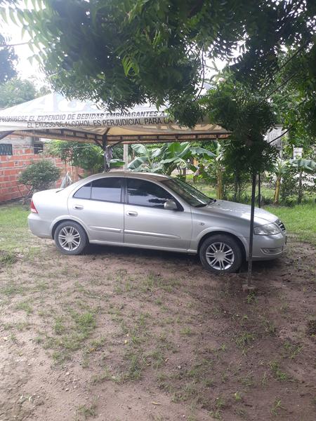 Renault 10 • 2012 • 122,000 km 3