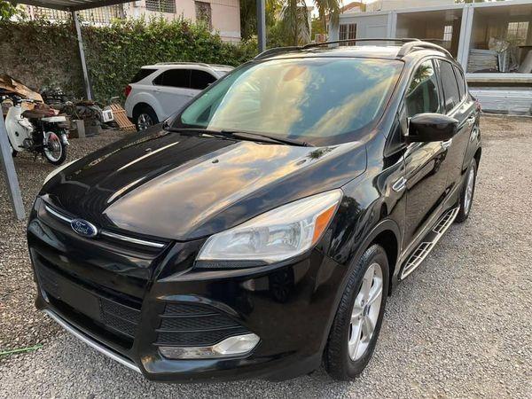 Ford Escape • 2013 • 999 km 2