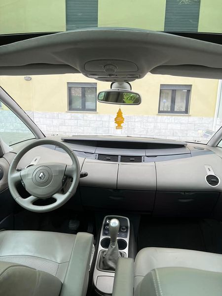 Renault Espace • 2009 • 98,000 km 3