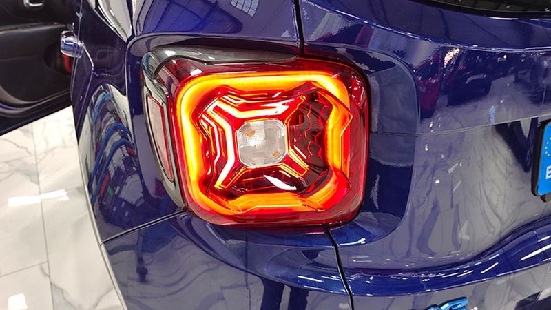 Jeep Renegade • 2021 • 87,460 km 10