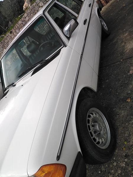 Mercedes-Benz E-320 • 1997 • 4,500 km 6