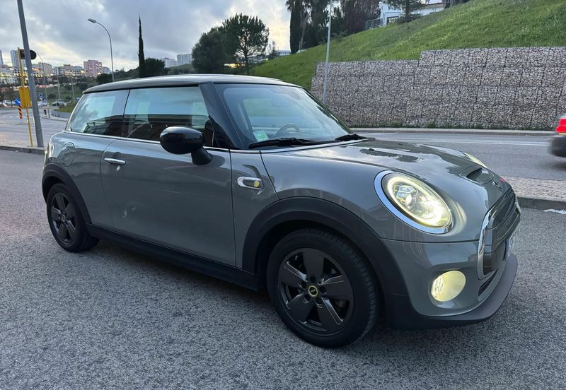 MINI Cooper S • 2020 • 83,000 km 2
