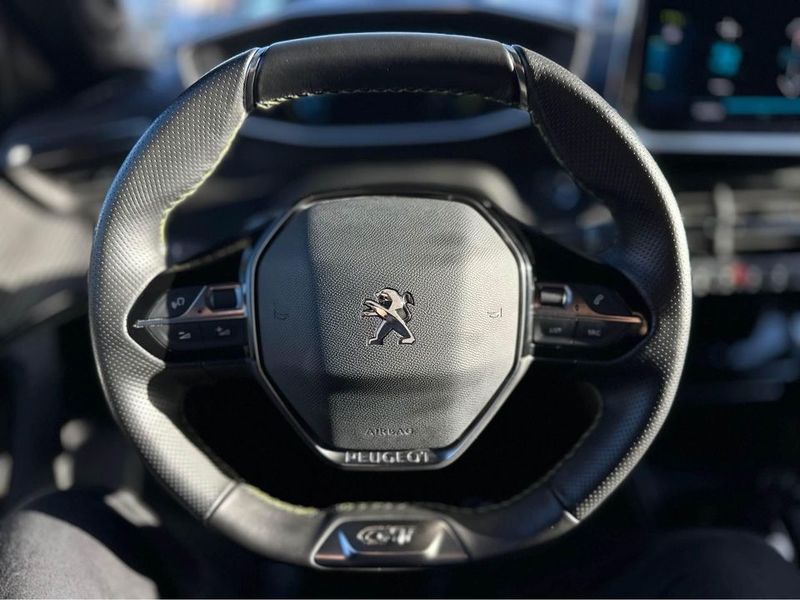 Peugeot 2008 • 2008 • 69,000 km 3