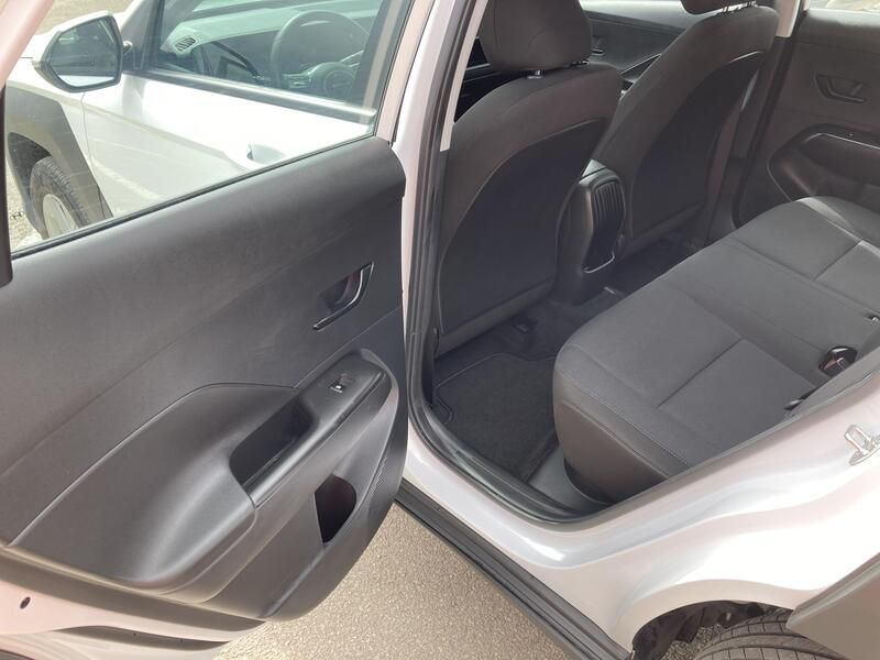 Hyundai Kona • 2024 • 6,383 km 14