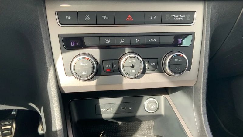 Seat Arosa • 2023 • 23,600 km 13