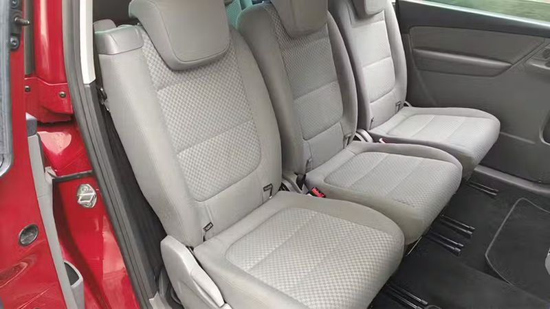 Seat Alhambra • 2018 • 95,035 km 2