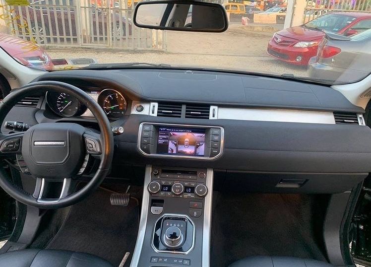 Land Rover Range Rover • 2016 • 34 km 3