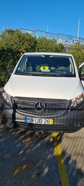 Mercedes-Benz 115 • 2009 • 79,000 km 1