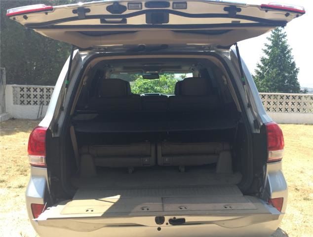 Toyota Land Cruiser • 2008 • 307,000 km 5