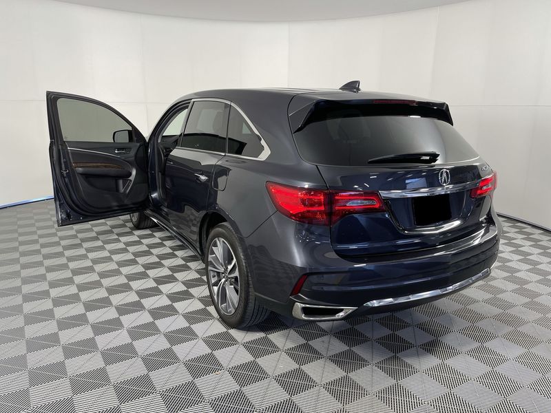 Acura MDX • 2019 • 30,897 km 8