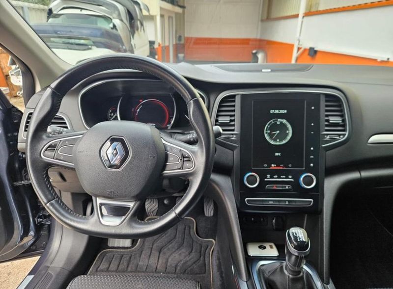 Renault Mégane • 2018 • 200,346 km 3