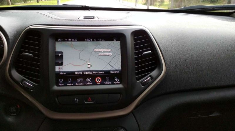 Jeep Cherokee • 2015 • 171,000 km 13