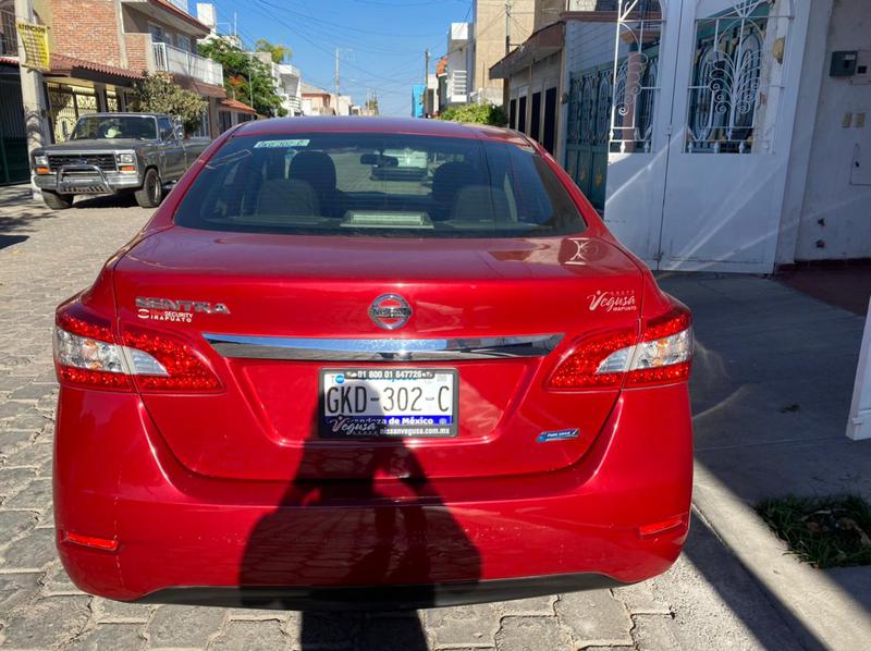 Nissan Sentra • 2015 • 155,000 km 4