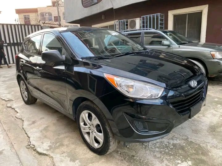 Hyundai Tucson • 2017 • 50,000 km 3