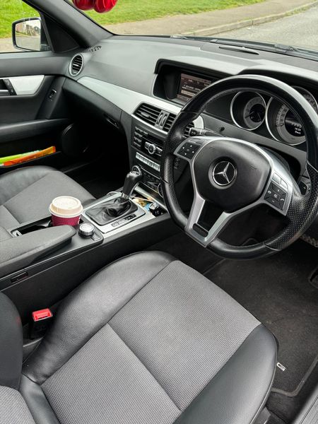 Mercedes-Benz C-Class • 2013 • 193,000 km 4