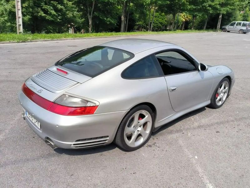 Porsche 911 Carrera • 2003 • 61,000 km 7