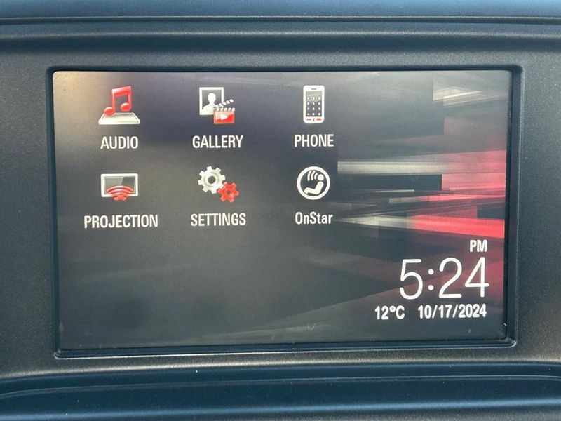 GMC Sierra 1500 • 2016 • 83,272 km 11