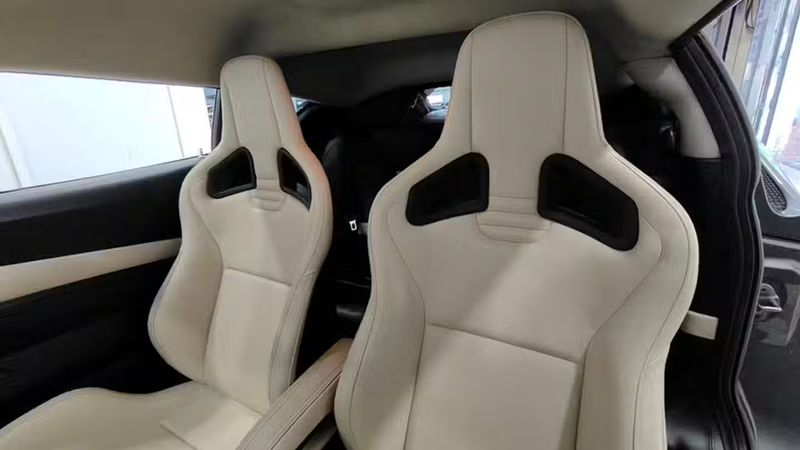 Lotus Evora • 2010 • 82,339 km 6