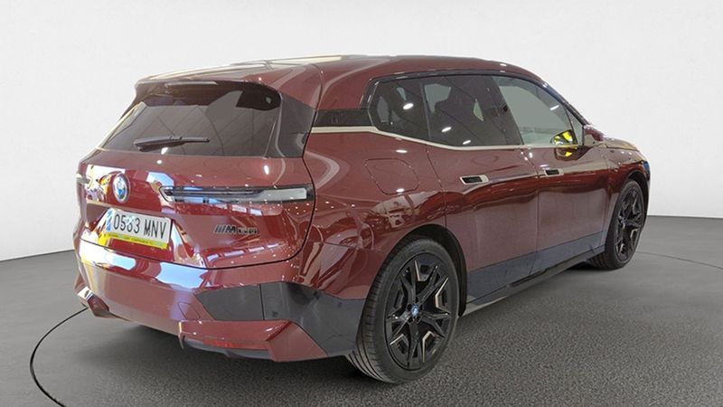 BMW i3 • 2023 • 20,270 km 2