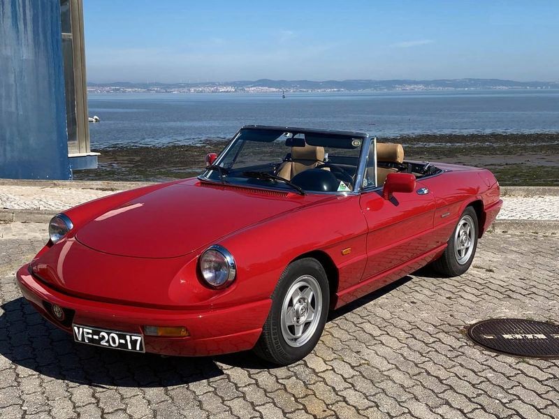 Alfa Romeo Spider • 1990 • 80,000 km 1
