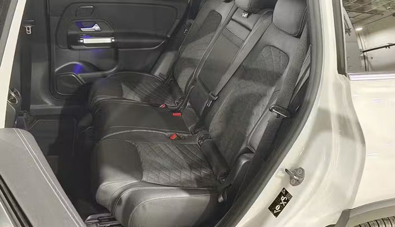 Mercedes-Benz GLB-Class • 2020 • 90,217 km 8