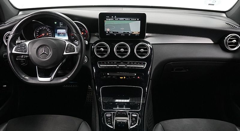 Mercedes-Benz GLC • 2019 • 57,322 km 3